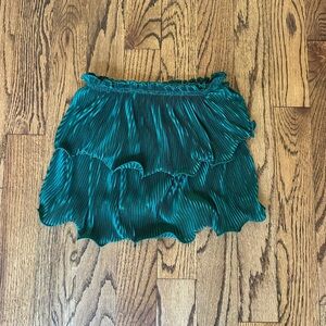 Tiered Pleated Strapless Top in Green